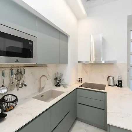 Appartement Lakefront And Downtown Within Walking Distance! *